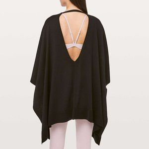 Lululemon - Free to Coast Wrap